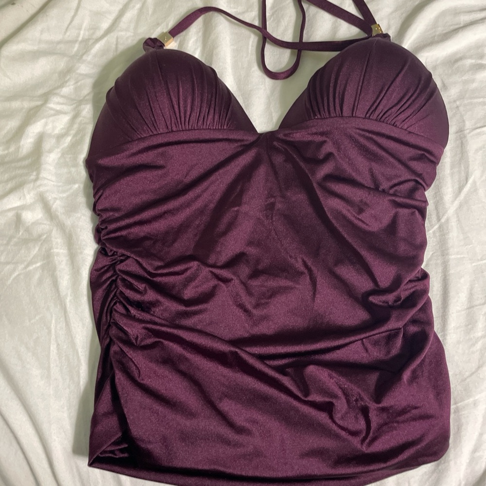 Victoria Secret Burgundy Purple Tankini Swim Top 👙
Size L fits M or L